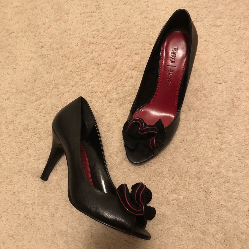 NWOT Peep Open Toe Black Leather Stiletto Heels